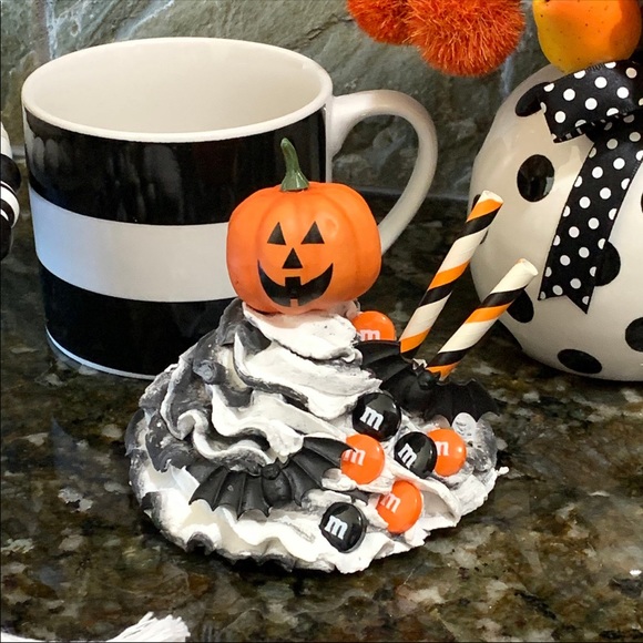 Handmade Mug Topper with Mug. - Picture 2 of 5